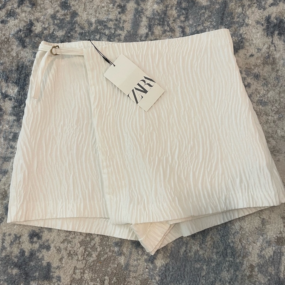 White Zara skort